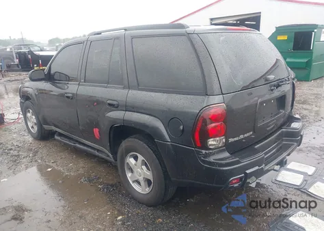 2004 Chevrolet Trailblazer Ls from USA, damaged, VIN 1GNDS13S242187449
